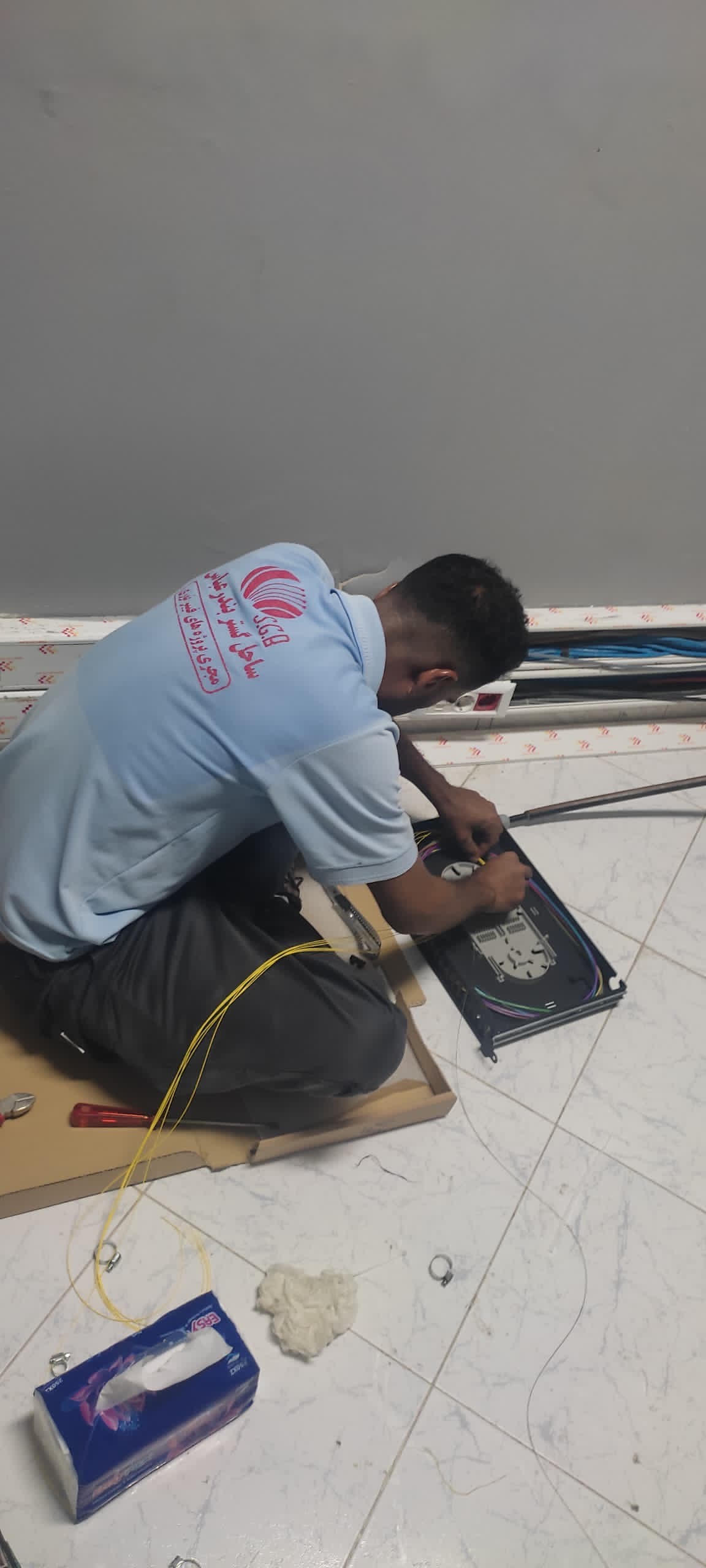 فیوژن دقیق فیبر نوری در کافو جهت برقراری ارتباط